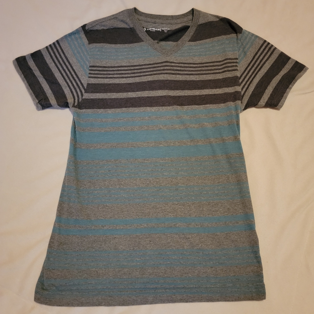 Airwalk Striped V-Neck Tee [M] Gray/Blue/Black